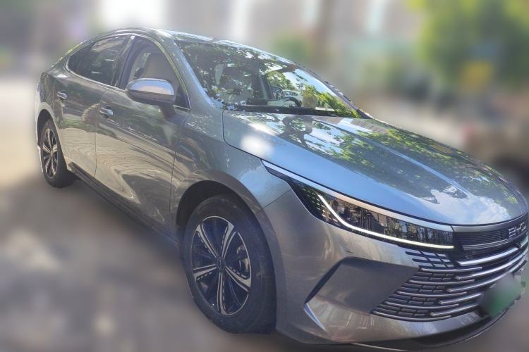 Used BYD Destroyer 05 2024 Honor Edition DM-i 120KM Luxury Model Front Right 45 Deg