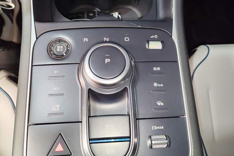 Used BYD Destroyer 05 2024 HONOR Edition DM-i 55KM Luxury Model Gear Lever