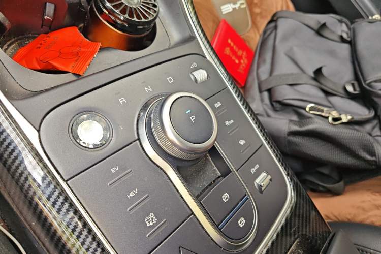 Used BYD Destroyer 05 2024 HONOR Edition DM-i 55KM Luxury Model Gear Lever