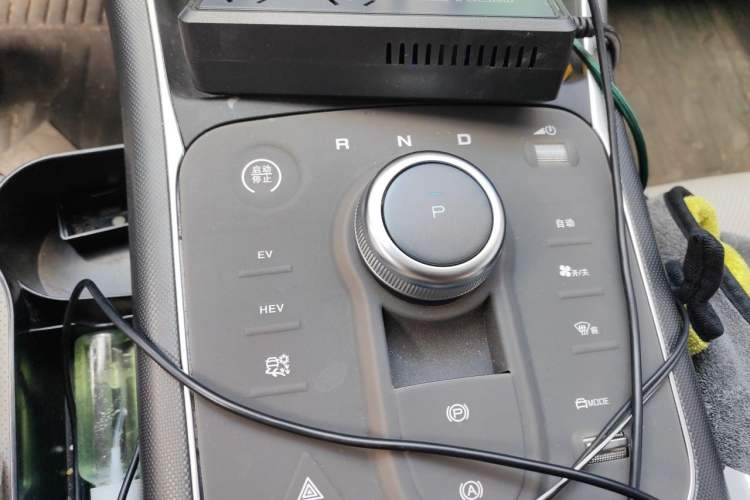 Used BYD Destroyer 05 2024 HONOR Edition DM-i 55KM Luxury Model Gear Lever