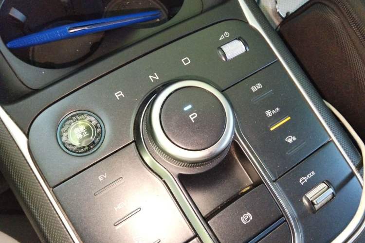Used BYD Destroyer 05 2024 HONOR Edition DM-i 55KM Luxury Model Gear Lever