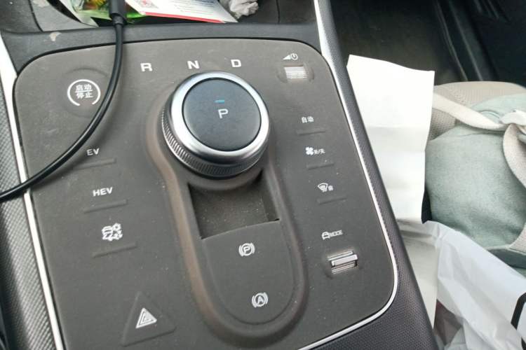 Used BYD Destroyer 05 2024 HONOR Edition DM-i 55KM Luxury Model Gear Lever