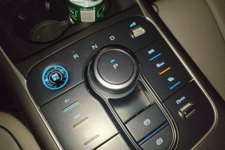 Used BYD Destroyer 05 2024 HONOR Edition DM-i 55KM Luxury Model Gear Lever