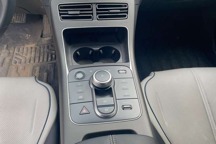Used BYD Destroyer 05 2024 HONOR Edition DM-i 120KM Prestige Model Gear Lever