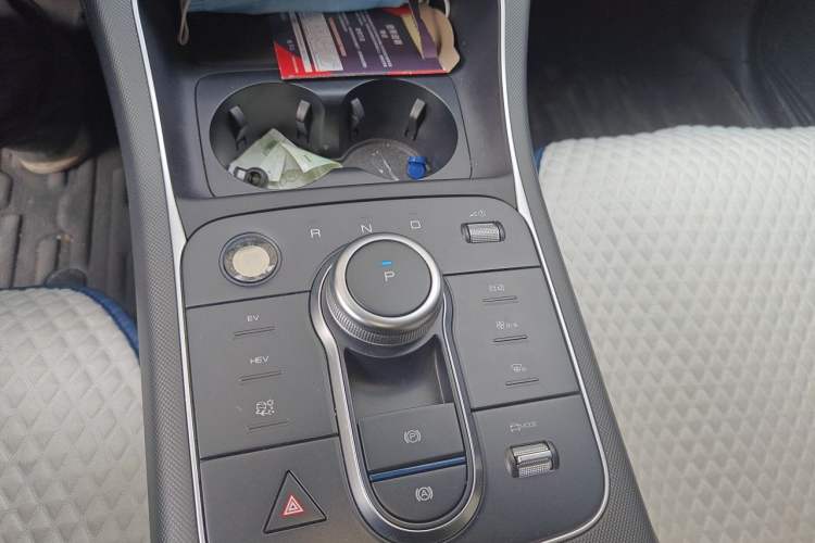 Used BYD Destroyer 05 2024 HONOR Edition DM-i 55KM Luxury Model Gear Lever
