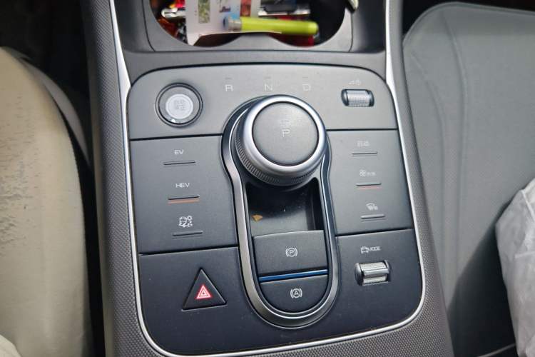 Used BYD Destroyer 05 2024 HONOR Edition DM-i 55KM Luxury Model Gear Lever