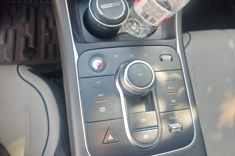 Used BYD Destroyer 05 2024 HONOR Edition DM-i 55KM Luxury Model Gear Lever