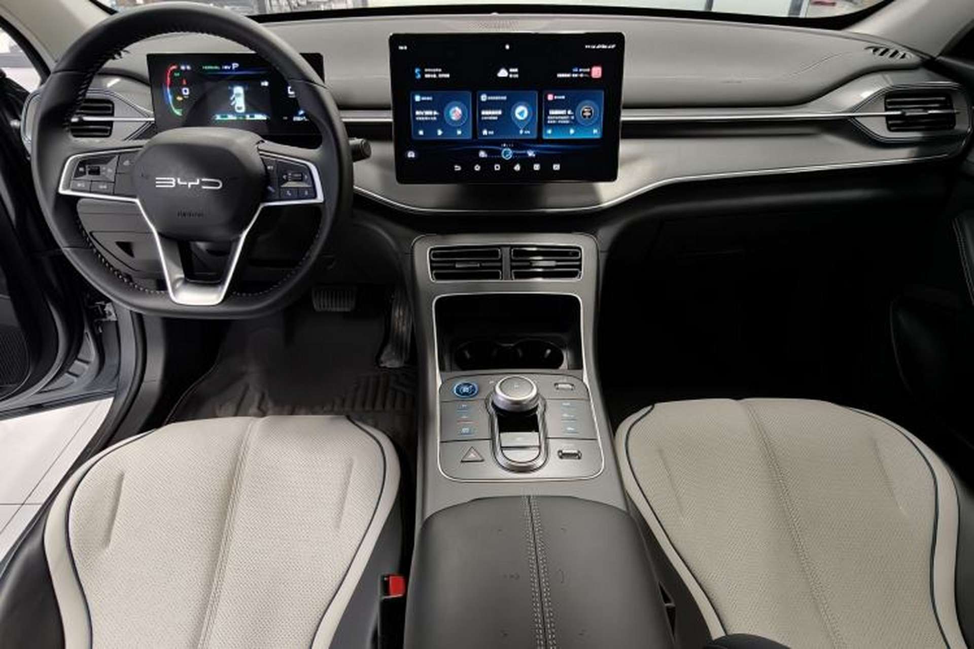 Used BYD Destroyer 05 2024 HONOR Edition DM-i 55KM Luxury Model Interior 1