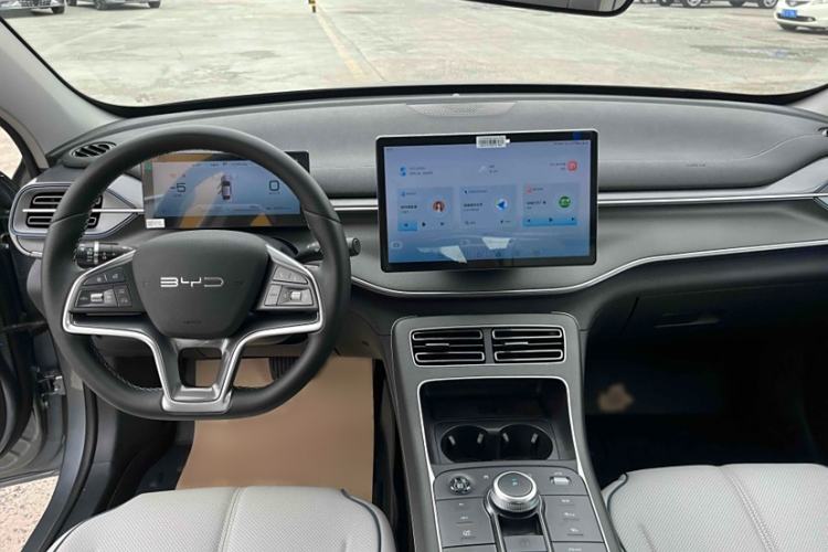 Used BYD Destroyer 05 2024 HONOR Edition DM-i 120KM Flagship Model Interior 1