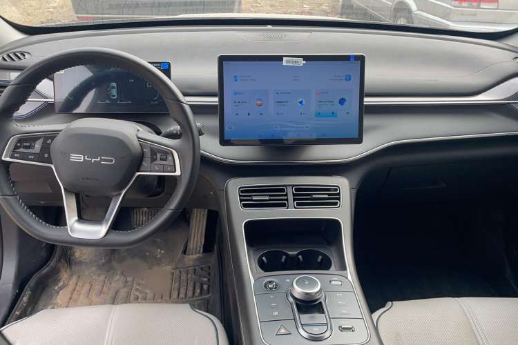 Used BYD Destroyer 05 2024 HONOR Edition DM-i 120KM Prestige Model Interior 3