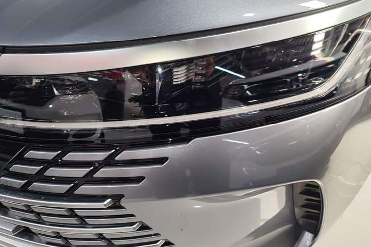 Used BYD Destroyer 05 2024 HONOR Edition DM-i 55KM Luxury Model Left Front Headlight