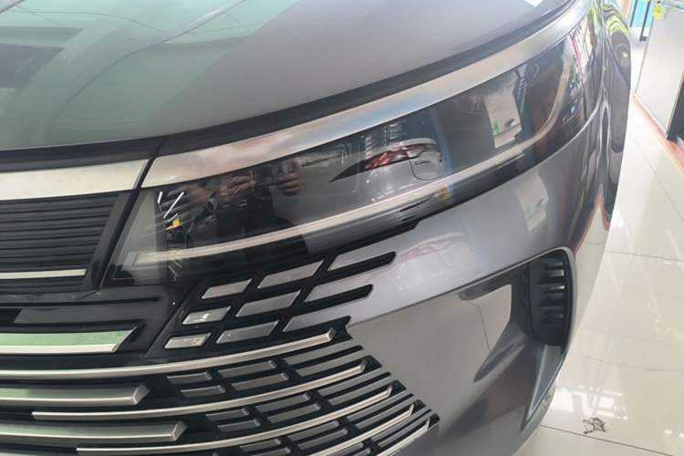 Used BYD Destroyer 05 2024 HONOR Edition DM-i 55KM Luxury Model Left Front Headlight
