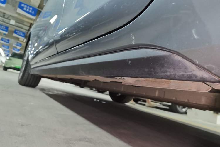 Used BYD Destroyer 05 2024 HONOR Edition DM-i 55KM Luxury Model Left Side Sill