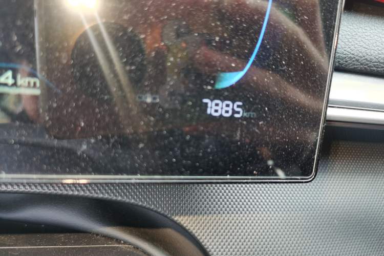 Used BYD Destroyer 05 2024 HONOR Edition DM-i 55KM Luxury Model Odometer Close Up