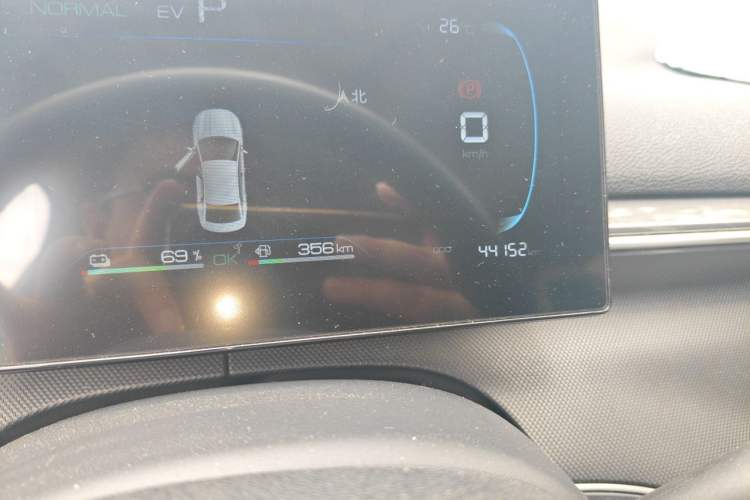 Used BYD Destroyer 05 2024 HONOR Edition DM-i 55KM Luxury Model Odometer Close Up