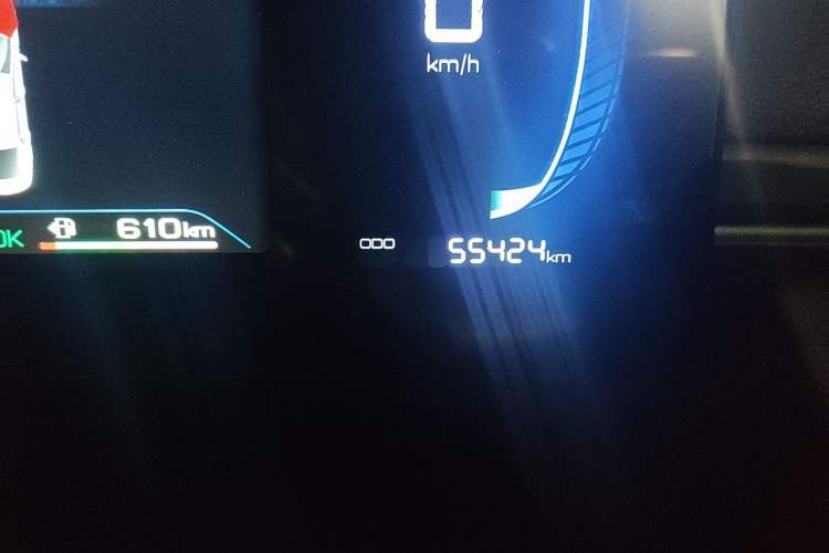 Used BYD Destroyer 05 2024 Honor Edition DM-i 120KM Luxury Model Odometer Close Up