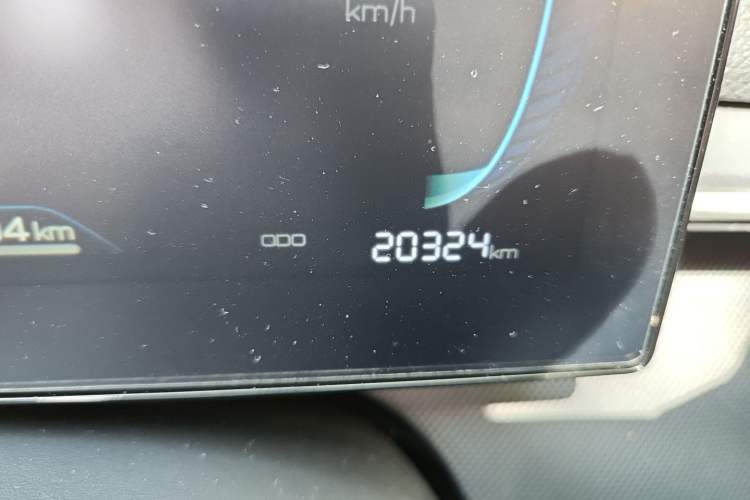Used BYD Destroyer 05 2024 HONOR Edition DM-i 55KM Luxury Model Odometer Close Up