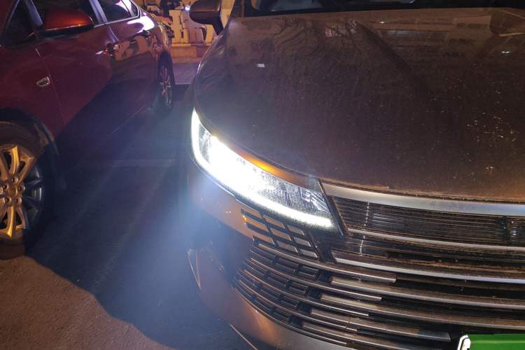 Used BYD Destroyer 05 2024 HONOR Edition DM-i 55KM Luxury Model Right Front Headlight