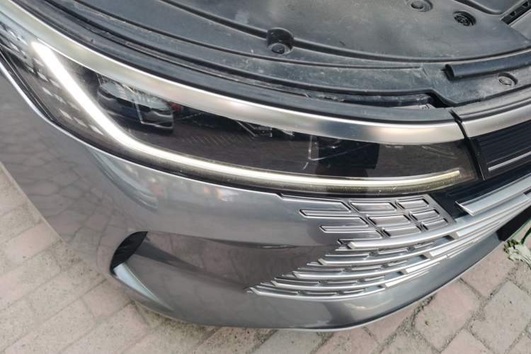 Used BYD Destroyer 05 2024 HONOR Edition DM-i 55KM Luxury Model Right Front Headlight