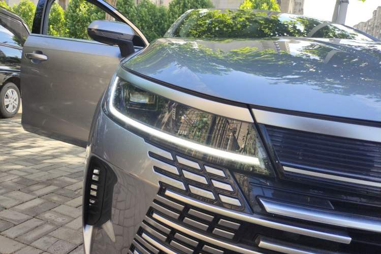 Used BYD Destroyer 05 2024 Honor Edition DM-i 120KM Luxury Model Right Front Headlight