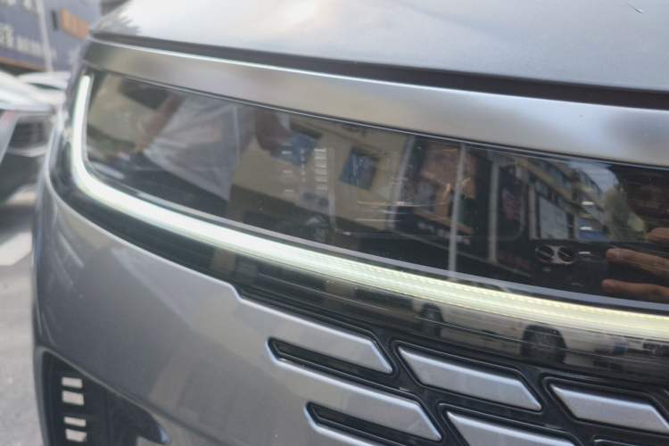 Used BYD Destroyer 05 2024 Honor Edition DM-i 120KM Luxury Model Right Front Headlight
