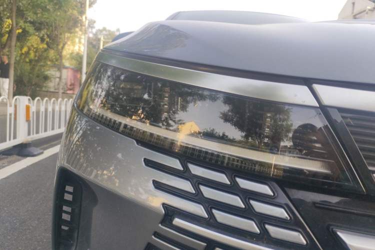 Used BYD Destroyer 05 2024 Honor Edition DM-i 120KM Luxury Model Right Front Headlight