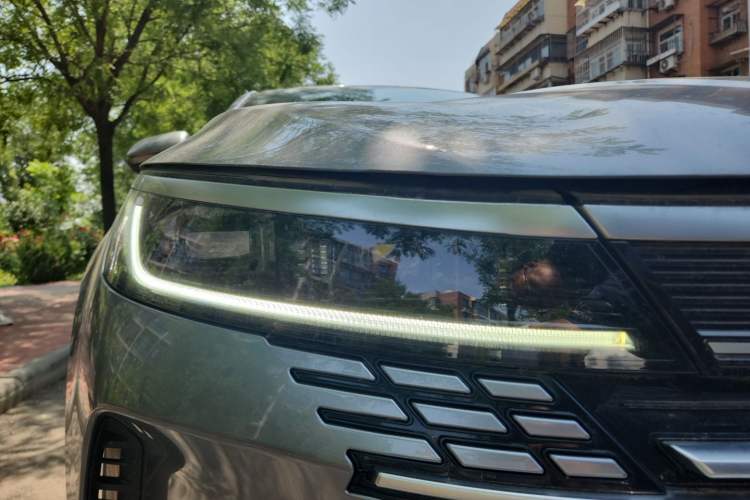 Used BYD Destroyer 05 2024 HONOR Edition DM-i 55KM Luxury Model Right Front Headlight