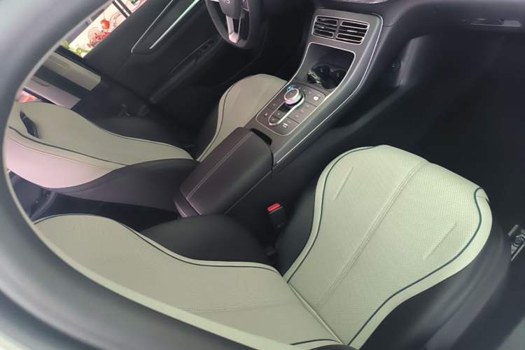 Used BYD Destroyer 05 2024 HONOR Edition DM-i 55KM Luxury Model Right Front Seat