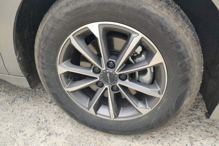 Used BYD Destroyer 05 2024 HONOR Edition DM-i 55KM Luxury Model Right Front Wheel Hub