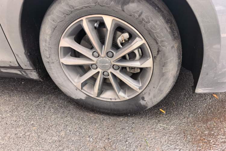 Used BYD Destroyer 05 2024 HONOR Edition DM-i 55KM Luxury Model Right Front Wheel Hub