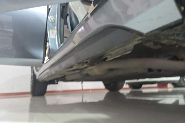 Used BYD Destroyer 05 2024 HONOR Edition DM-i 55KM Prestige Model Right Side Sill