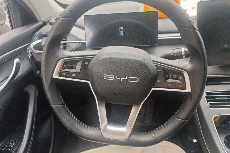 Used BYD Destroyer 05 2024 HONOR Edition DM-i 55KM Luxury Model Steering Wheel