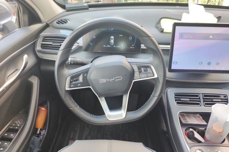 Used BYD Destroyer 05 2024 Honor Edition DM-i 120KM Luxury Model Steering Wheel