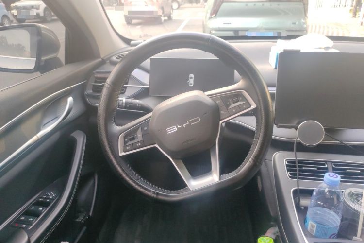 Used BYD Destroyer 05 2024 Honor Edition DM-i 120KM Luxury Model Steering Wheel