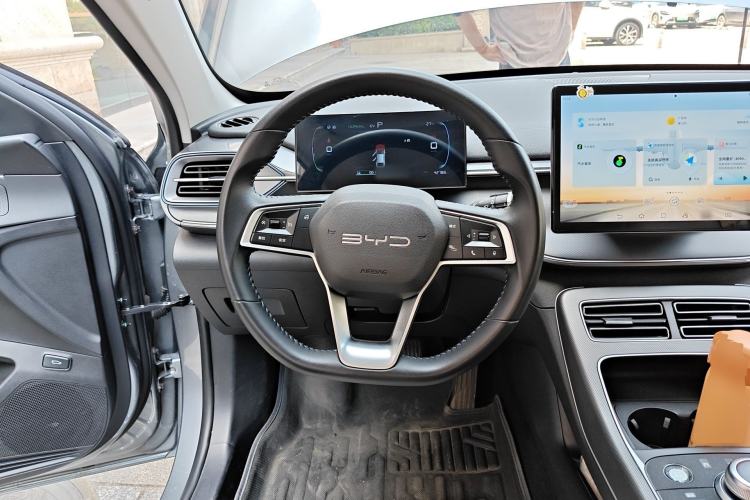 Used BYD Destroyer 05 2024 HONOR Edition DM-i 55KM Luxury Model Steering Wheel