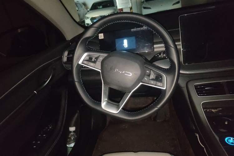 Used BYD Destroyer 05 2024 HONOR Edition DM-i 55KM Luxury Model Steering Wheel