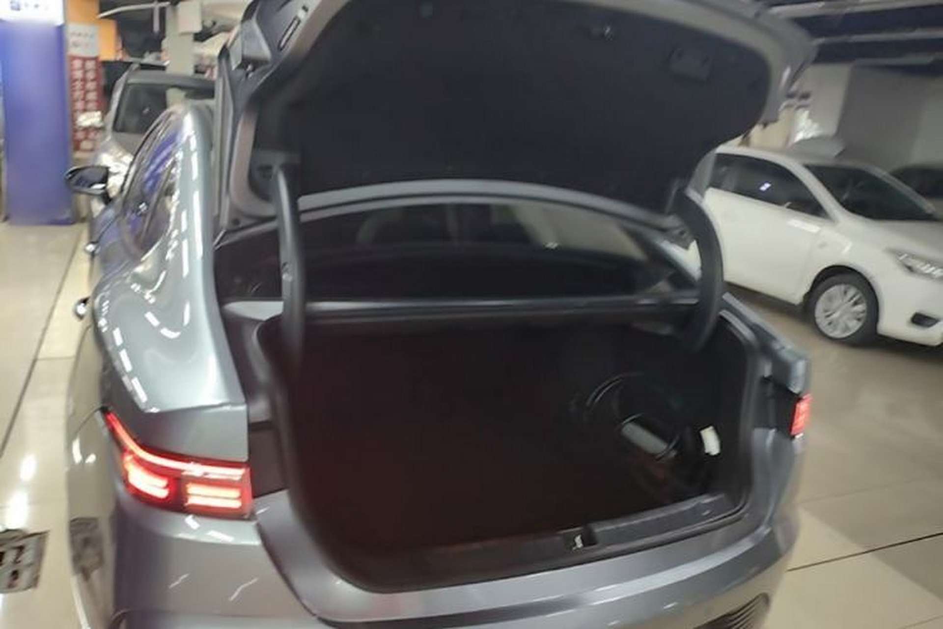 Used BYD Destroyer 05 2024 HONOR Edition DM-i 55KM Luxury Model Trunk