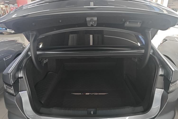 Used BYD Destroyer 05 2024 HONOR Edition DM-i 55KM Luxury Model Trunk