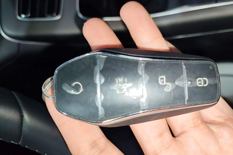 Used BYD Destroyer 05 2024 HONOR Edition DM-i 55KM Luxury Model Vehicle Key