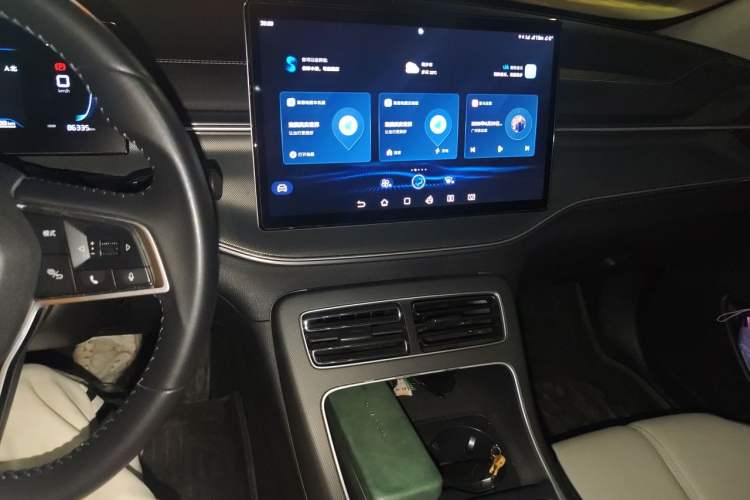 Used BYD Destroyer 05 2024 HONOR Edition DM-i 55KM Luxury Model Audio And AC Panel