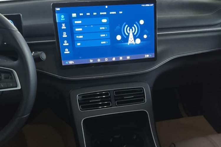 Used BYD Destroyer 05 2024 HONOR Edition DM-i 55KM Luxury Model Audio And AC Panel
