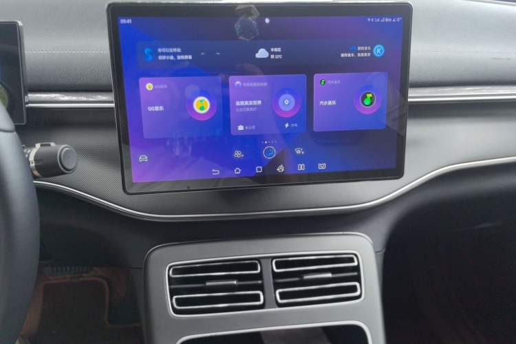 Used BYD Destroyer 05 2024 HONOR Edition DM-i 55KM Luxury Model Audio And AC Panel