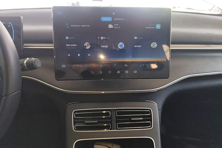 Used BYD Destroyer 05 2024 HONOR Edition DM-i 55KM Luxury Model Audio And AC Panel