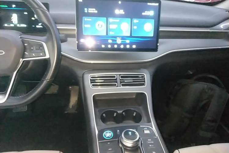 Used BYD Destroyer 05 2024 HONOR Edition DM-i 55KM Luxury Model Audio And AC Panel
