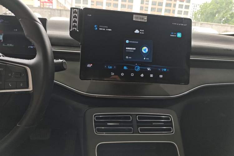 Used BYD Destroyer 05 2024 HONOR Edition DM-i 55KM Luxury Model Audio And AC Panel