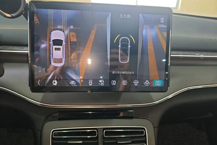 Used BYD Destroyer 05 2024 Honor Edition DM-i 120KM Luxury Model Audio And AC Panel