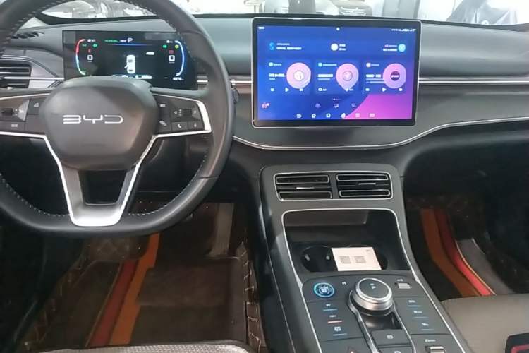 Used BYD Destroyer 05 2024 HONOR Edition DM-i 55KM Luxury Model Audio And AC Panel