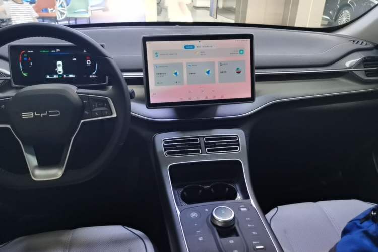 Used BYD Destroyer 05 2024 HONOR Edition DM-i 55KM Luxury Model Audio And AC Panel