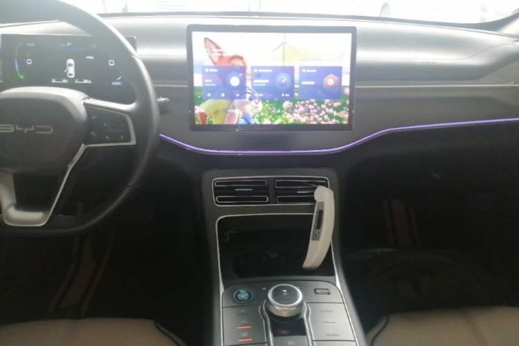 Used BYD Destroyer 05 2024 HONOR Edition DM-i 55KM Luxury Model Audio And AC Panel