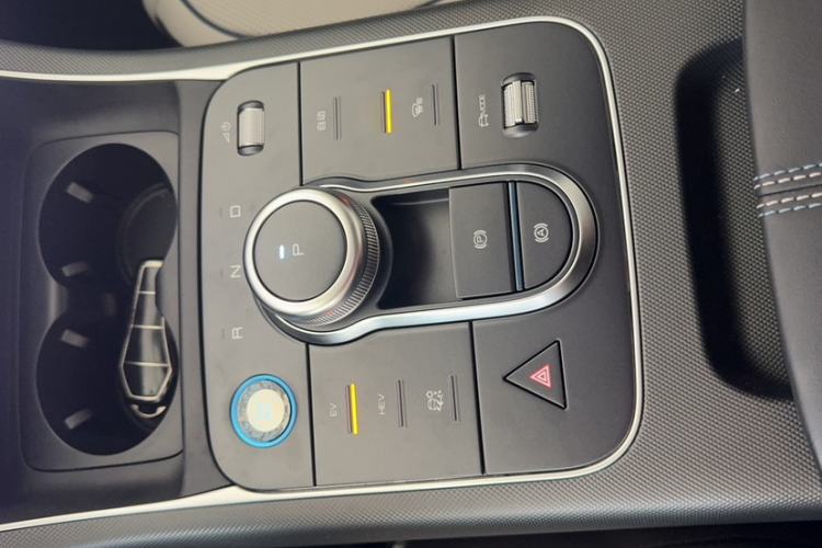 Used BYD Destroyer 05 2024 HONOR Edition DM-i 55KM Luxury Model Audio And AC Panel